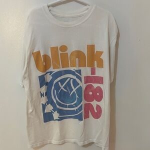 Women’s xs Blink 182 Graphic T-Shirt - White, Orange, Blue, Pink